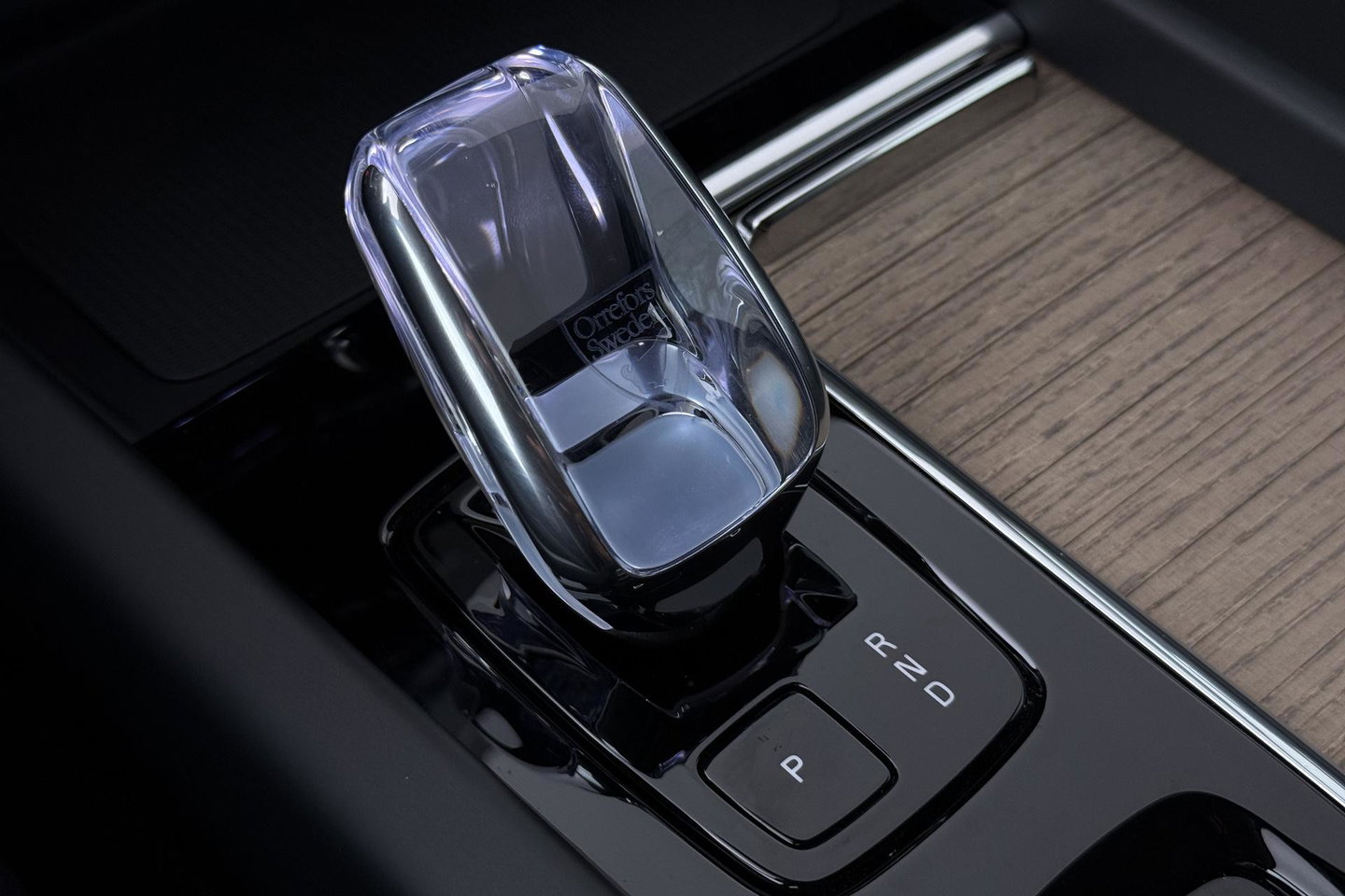 Volvo XC60 T8 Plug-in hybrid Plus Dark | ACC | Harman/Kardon | 360° Camera | Stoel+Stuurverwarming | BLIS | Memory