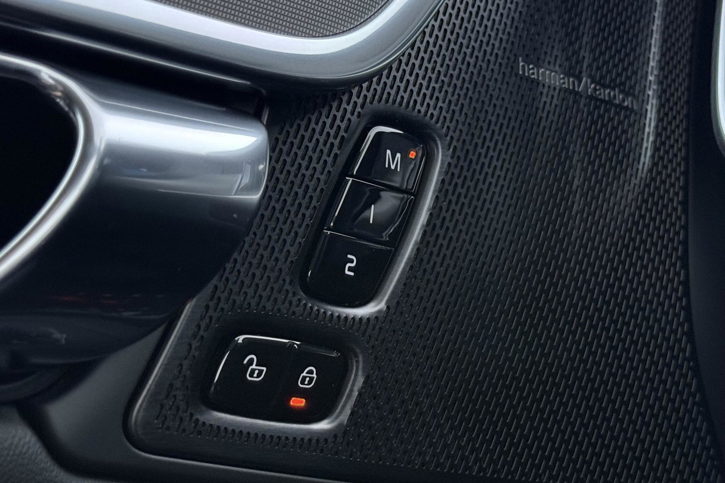 Volvo V90 T8 Plug-in hybrid Plus Dark | ACC | 360° Camera | Harman/Kardon | Keyless | Stoel+Stuurverwarming | 19 Inch