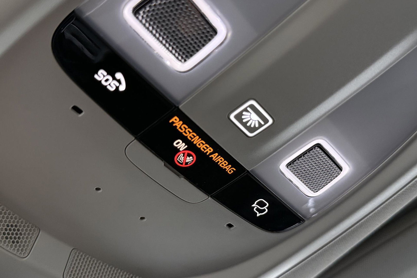 Volvo V90 T8 Plug-in hybrid Plus Dark | ACC | 360° Camera | Harman/Kardon | Keyless | Stoel+Stuurverwarming | 19 Inch