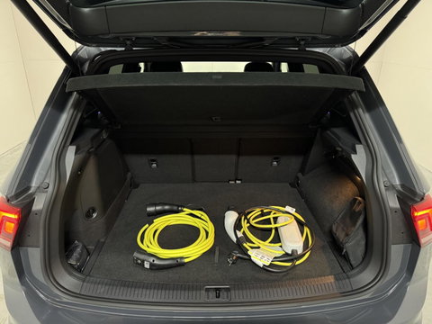 Volkswagen Tiguan 1.4 TSI eHybrid Black Style R-Line Pano Sfeer Camera NAP