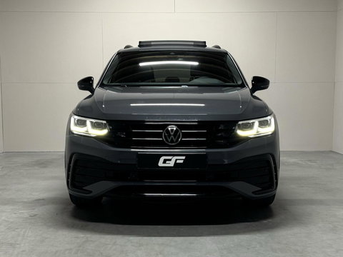Volkswagen Tiguan 1.4 TSI eHybrid Black Style R-Line Pano Sfeer Camera NAP