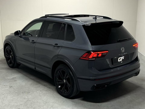 Volkswagen Tiguan 1.4 TSI eHybrid Black Style R-Line Pano Sfeer Camera NAP