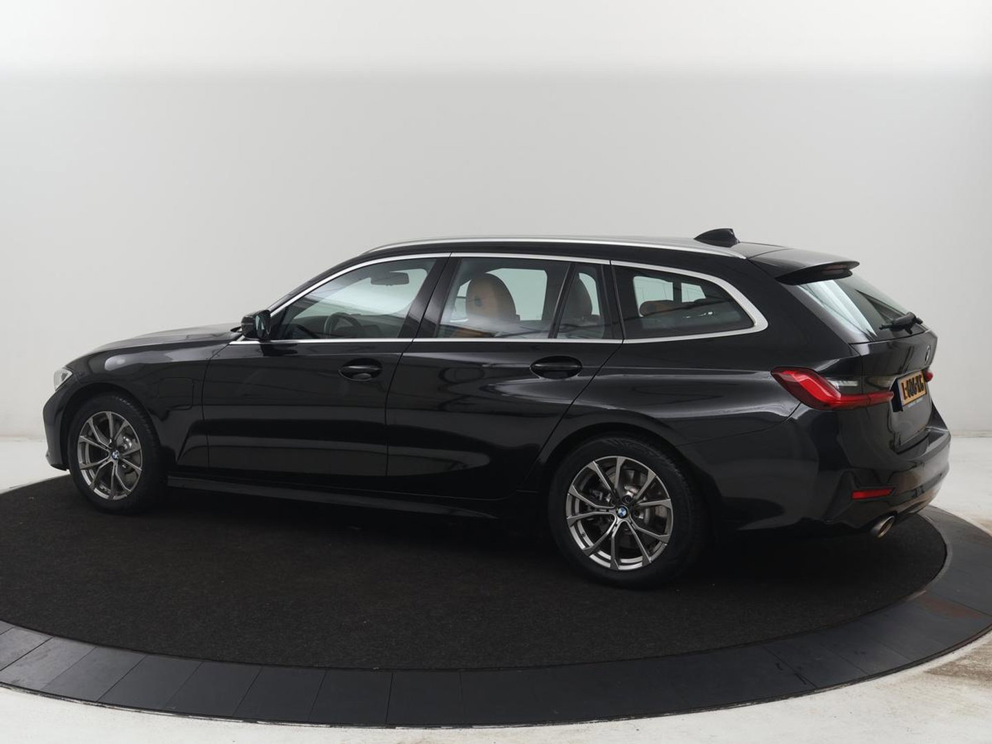 BMW 3 Serie Touring 330e Business Edition Plus