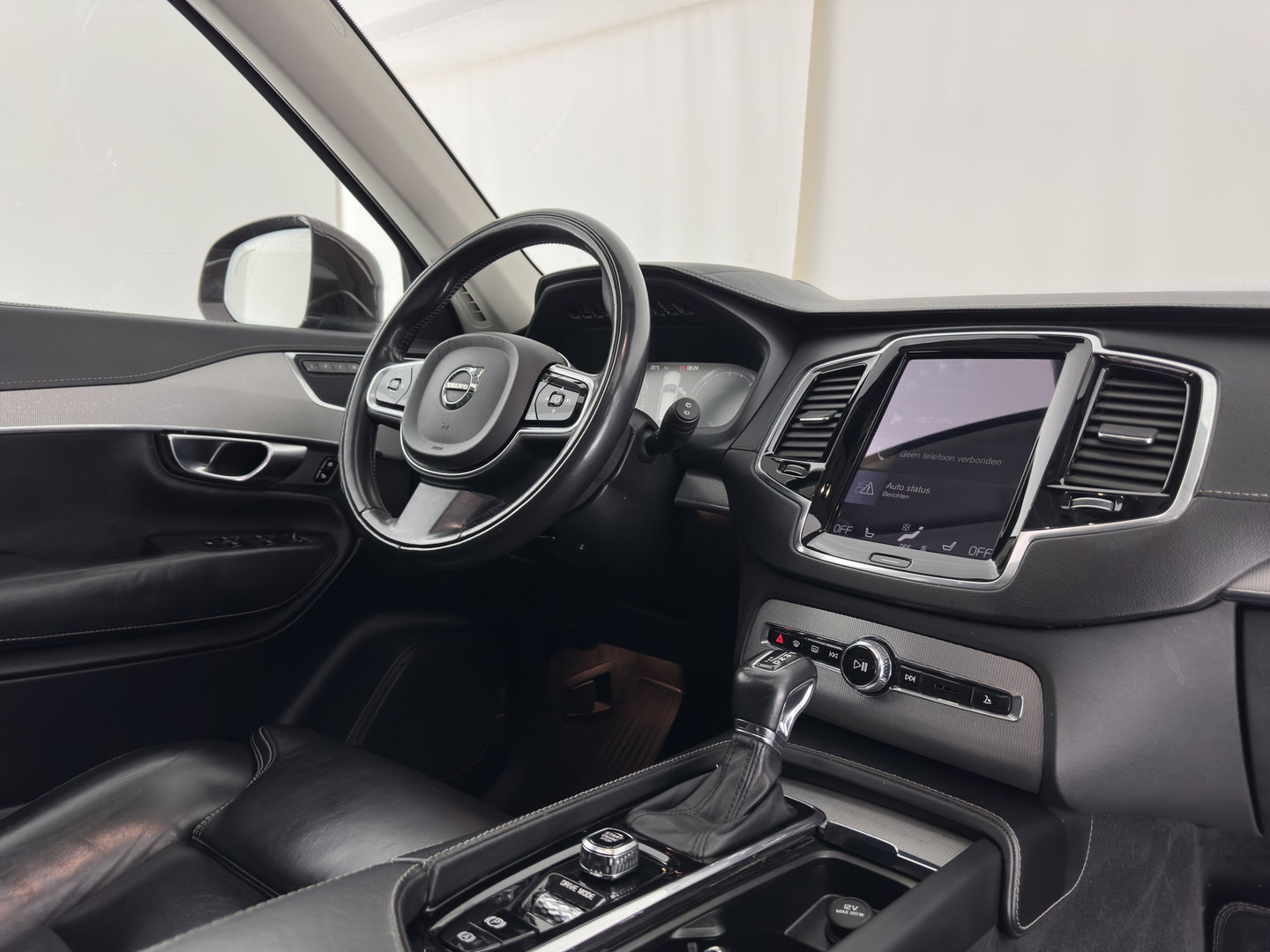 Volvo XC90 2.0 D5 AWD Inscription [ 7-Pers. ] Aut. *PANO | LEATHER | FULL-LED | MEMORY-PACK | BLINDSPOT | KEYLESS | DIGI-COCKPIT | CAMERA | NAVI-FULLMAP | HEATED-CONTOURSEATS | TOWBAR |  HEAD-UP |  21''ALU*