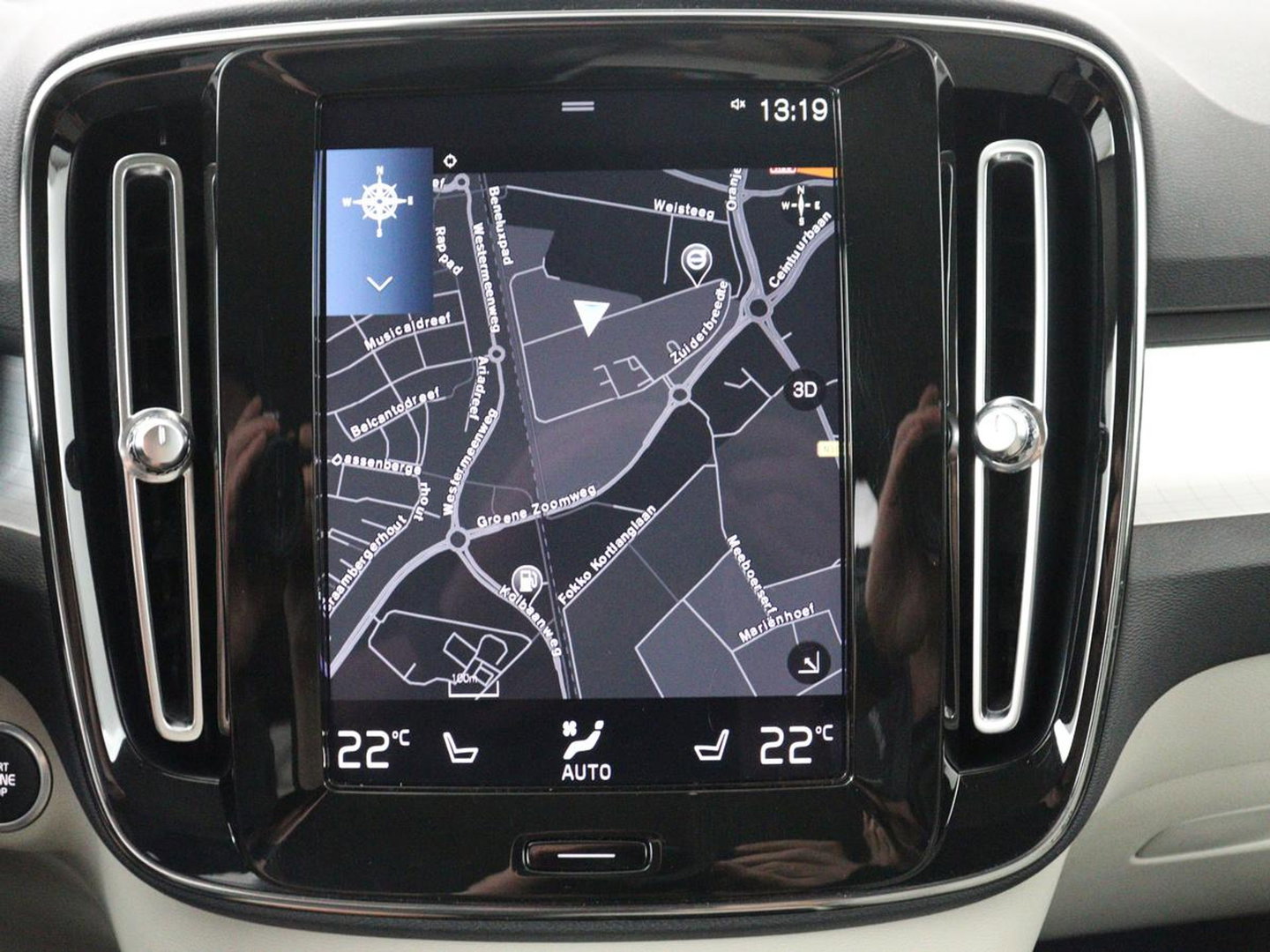 Volvo XC40 1.5 T5 Recharge Business Pro | SOH 89,2% | Leder | Memory | Stuur/stoel verwarming | Cruise control | Caplay | Park assist | Elektrische achterklep | Trekhaak