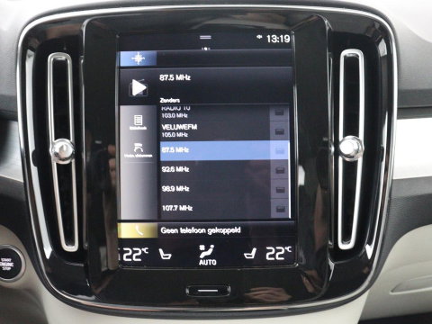 Volvo XC40 1.5 T5 Recharge Business Pro | SOH 89,2% | Leder | Memory | Stuur/stoel verwarming | Cruise control | Caplay | Park assist | Elektrische achterklep | Trekhaak