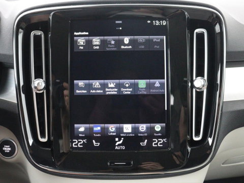 Volvo XC40 1.5 T5 Recharge Business Pro | SOH 89,2% | Leder | Memory | Stuur/stoel verwarming | Cruise control | Caplay | Park assist | Elektrische achterklep | Trekhaak
