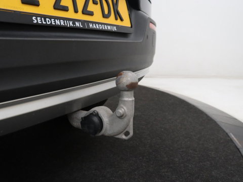 Volvo XC40 1.5 T5 Recharge Business Pro | SOH 89,2% | Leder | Memory | Stuur/stoel verwarming | Cruise control | Caplay | Park assist | Elektrische achterklep | Trekhaak