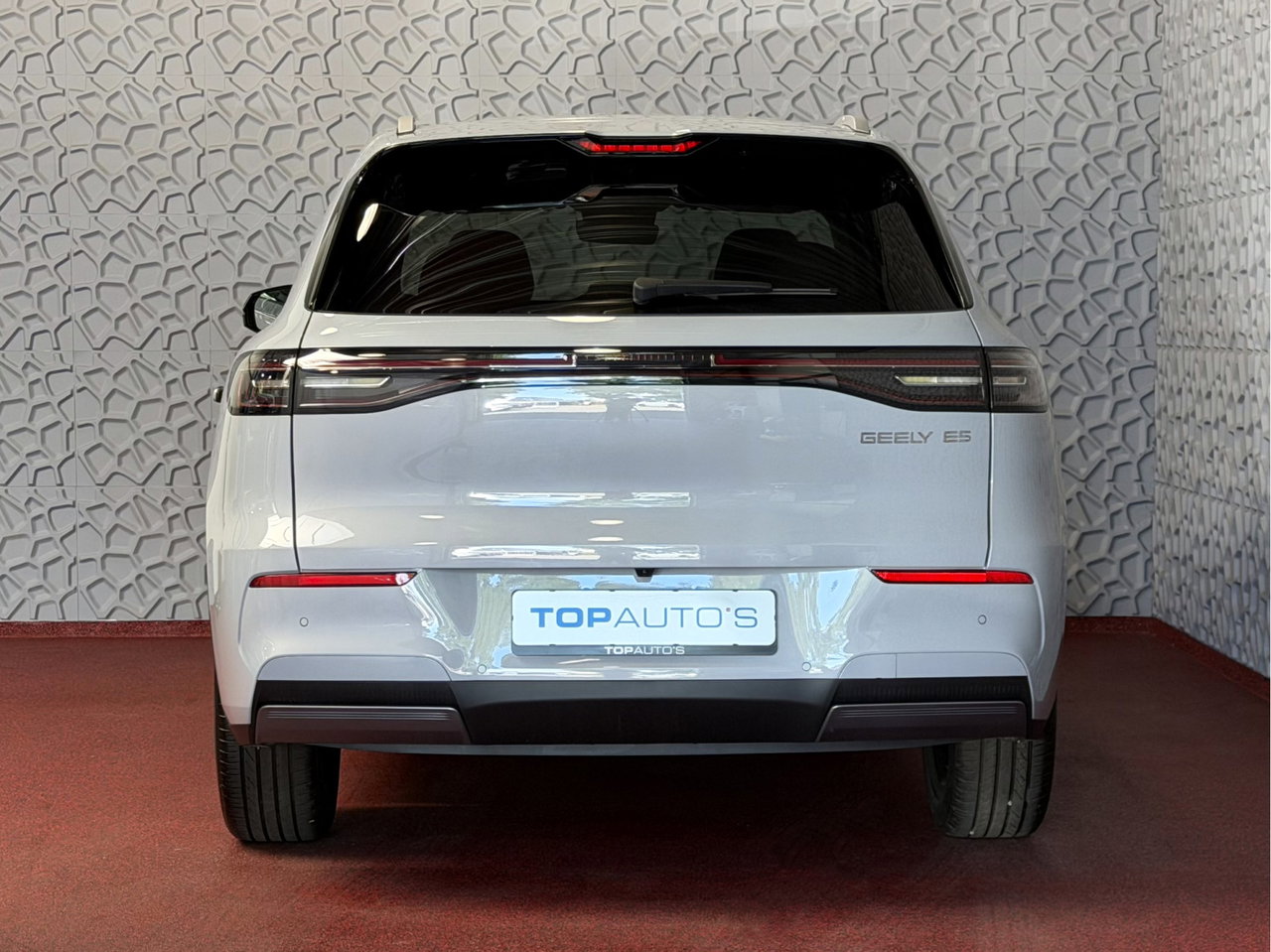 Geely E5