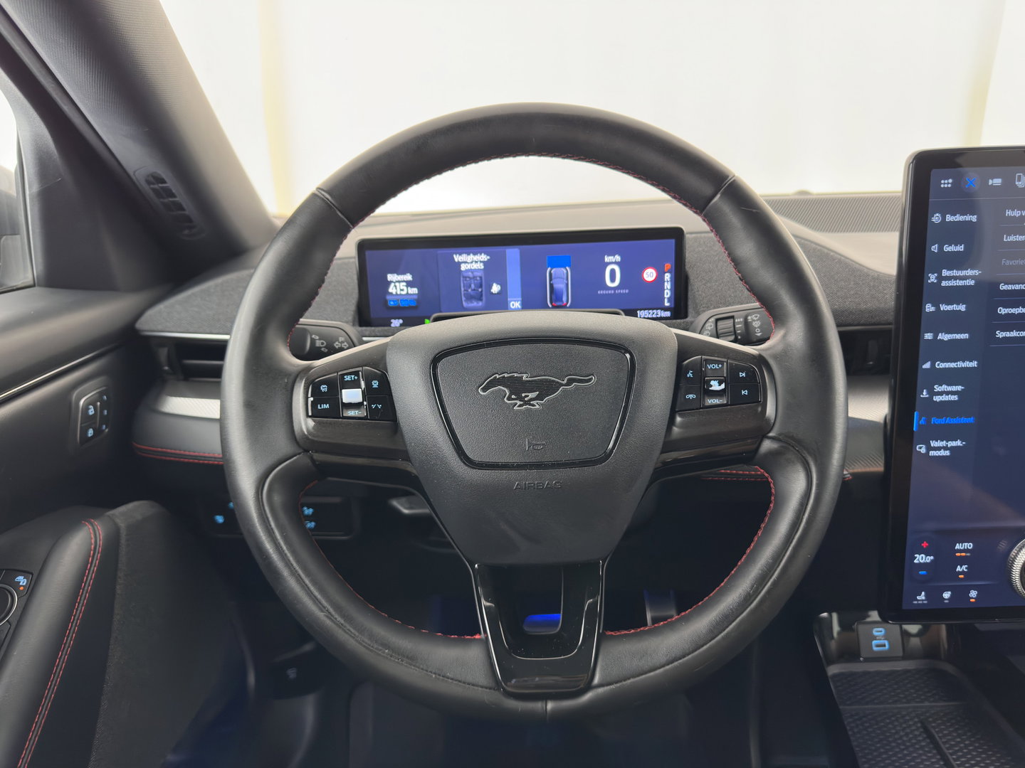 Ford Mustang Mach-E Extended First Edition AWD 98 kWh [3-Fase-11kW] (INCL-BTW) *PANO | LEATHER | FULL-LED | ADAPTIVE-CRUISE | DIGI-COCKPIT | BANG&OLUFSEN | MEMORY-PACK | KEYLESS | NAVI-FULLMAP | CARPLAY | HEATED-COMFORTSEATS | TOPVIEW | ADAPTIVE-CRUISE | PRIV