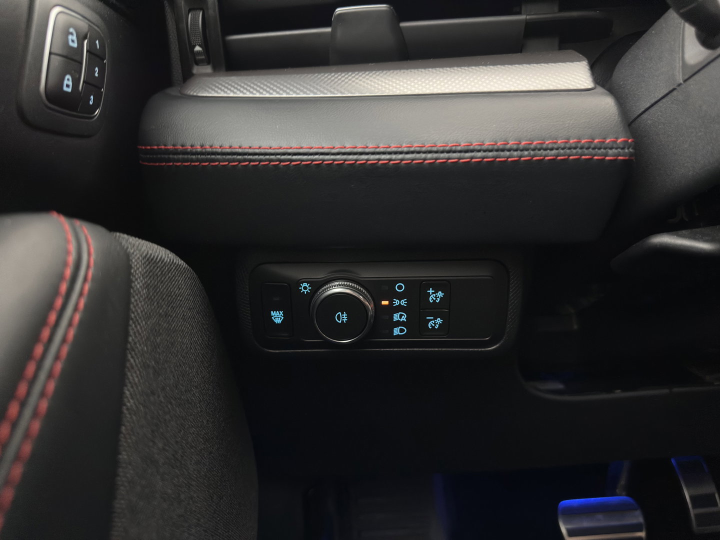 Ford Mustang Mach-E Extended First Edition AWD 98 kWh [3-Fase-11kW] (INCL-BTW) *PANO | LEATHER | FULL-LED | ADAPTIVE-CRUISE | DIGI-COCKPIT | BANG&OLUFSEN | MEMORY-PACK | KEYLESS | NAVI-FULLMAP | CARPLAY | HEATED-COMFORTSEATS | TOPVIEW | ADAPTIVE-CRUISE | PRIV
