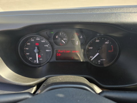 Iveco Daily 35C14V 2.3 410 H2 Camera Airco Cruise Bakwagen Volume dubbel lucht 30 m3