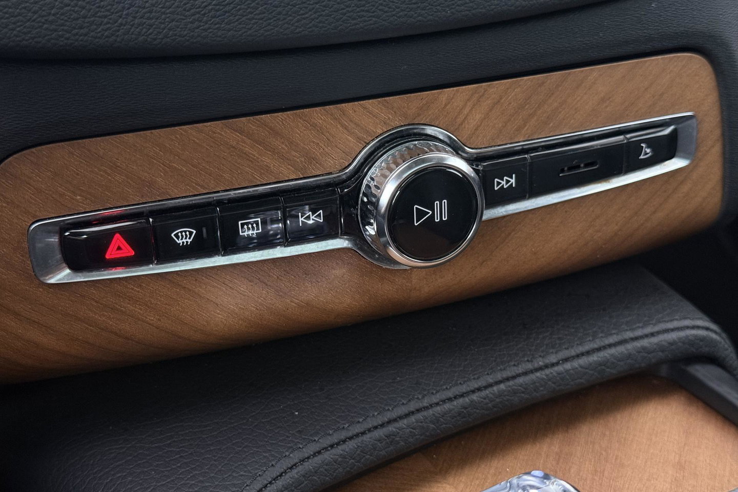 Volvo XC90 T8 Recharge Inscription Exclusive | ACC | Panoramadak | Trekhaak | 360° Camera | Head-Up | Harman/Kardon | Stoel+Stuurverwarming | 20 Inch