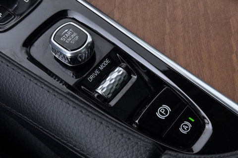 Volvo XC90 T8 Recharge Inscription Exclusive | ACC | Panoramadak | Trekhaak | 360° Camera | Head-Up | Harman/Kardon | Stoel+Stuurverwarming | 20 Inch