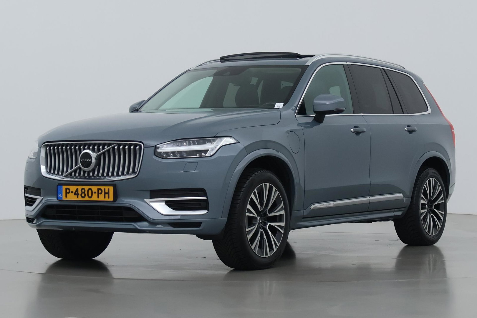 Volvo XC90 T8 Recharge Inscription Exclusive | ACC | Panoramadak | Trekhaak | 360° Camera | Head-Up | Harman/Kardon | Stoel+Stuurverwarming | 20 Inch