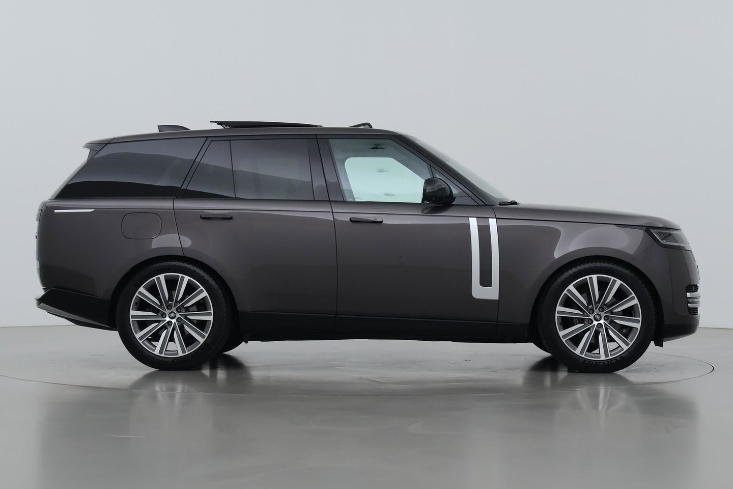 Land Rover Range Rover 3.0 D350 First Edition MHEV | ACC | Rear Seat Entertainment | Luchtvering | 22 Inch | 360° Camera | Massage | Trekhaak
