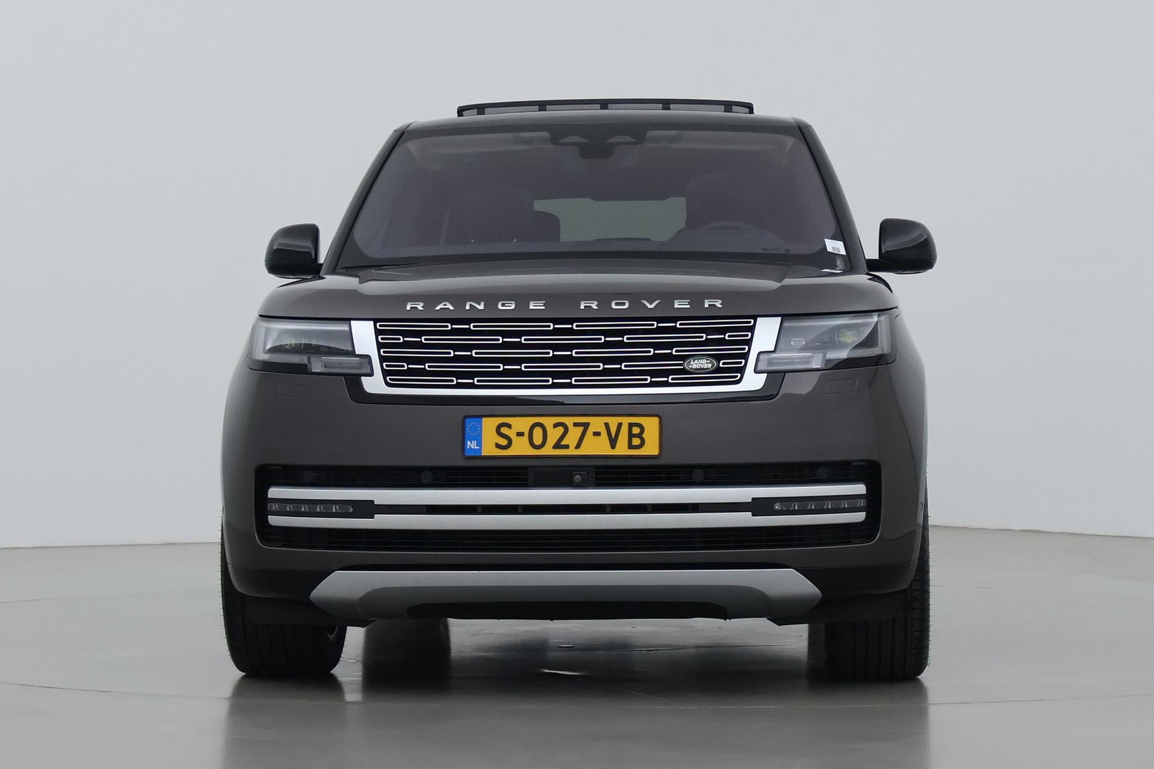 Land Rover Range Rover 3.0 D350 First Edition MHEV | ACC | Rear Seat Entertainment | Luchtvering | 22 Inch | 360° Camera | Massage | Trekhaak