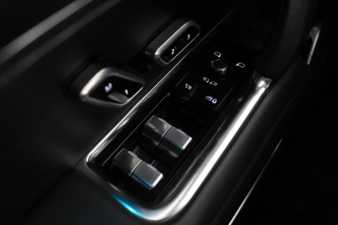 Land Rover Range Rover 3.0 D350 First Edition MHEV | ACC | Rear Seat Entertainment | Luchtvering | 22 Inch | 360° Camera | Massage | Trekhaak