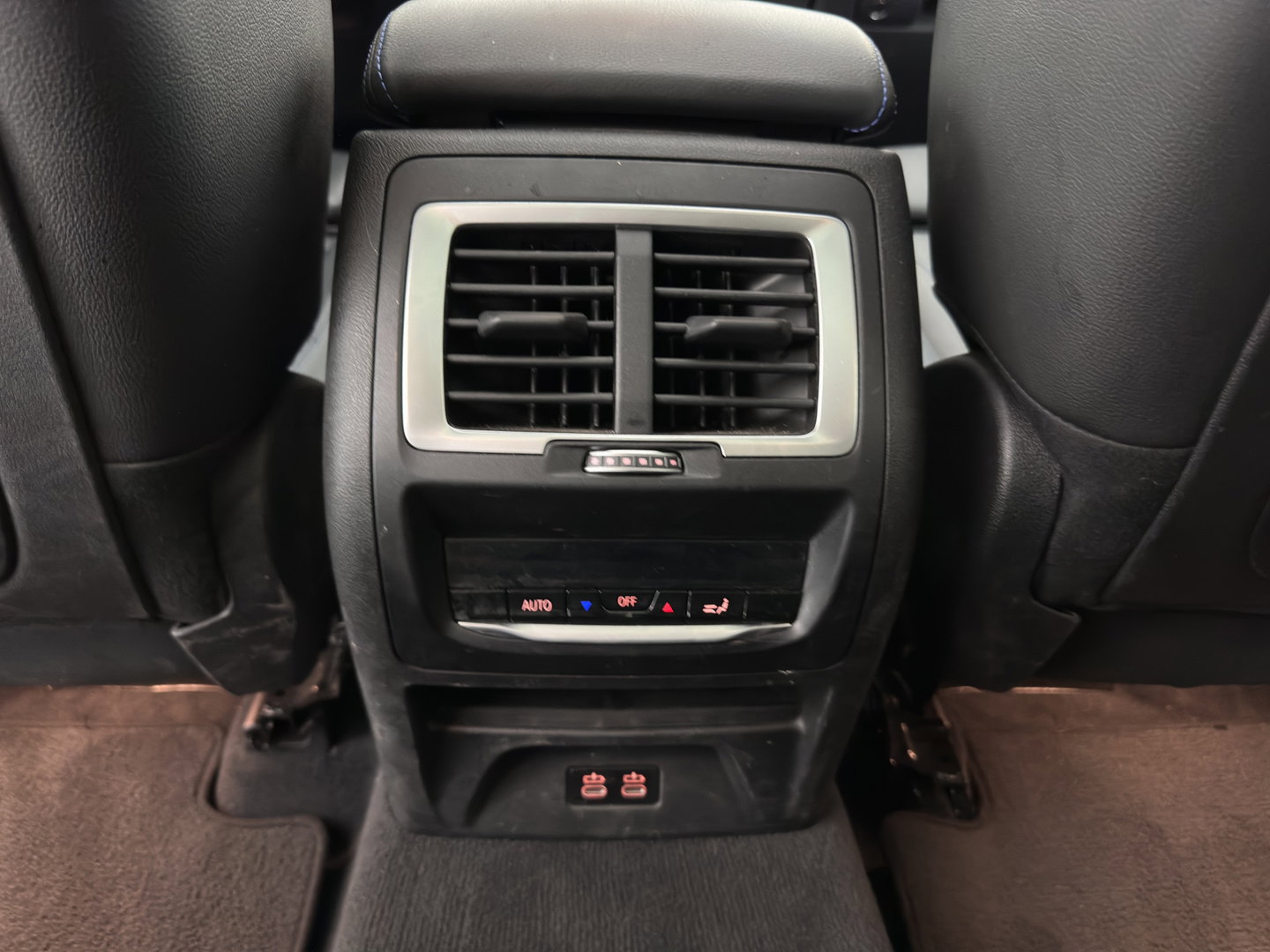 BMW iX3 High Executive 80 kWh [3-Fase-11kW] {Soh-100%} (INCL-BTW) Aut. *PANO | LEATHER | ADAPTIVE-CRUISE | FULL-LED | HARMAN/KARDON | BLIND-SPOT | DIGI-COCKPIT | HEATED-COMFORTSEATS | CAMERA | DAB+ | NAVI-FULLMAP | TOWABAR | 20''ALU*
