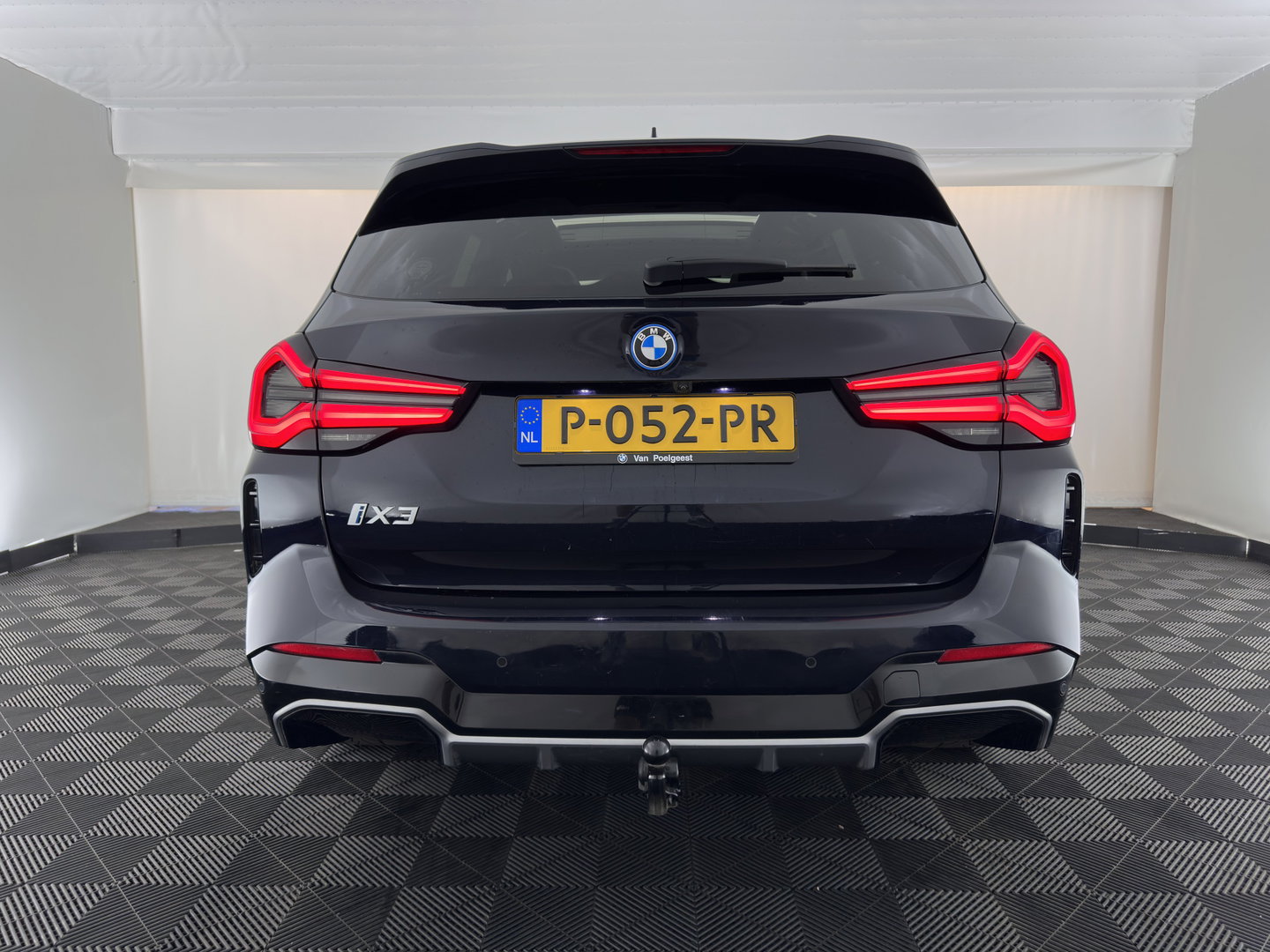 BMW iX3 High Executive 80 kWh [3-Fase-11kW] {Soh-100%} (INCL-BTW) Aut. *PANO | LEATHER | ADAPTIVE-CRUISE | FULL-LED | HARMAN/KARDON | BLIND-SPOT | DIGI-COCKPIT | HEATED-COMFORTSEATS | CAMERA | DAB+ | NAVI-FULLMAP | TOWABAR | 20''ALU*