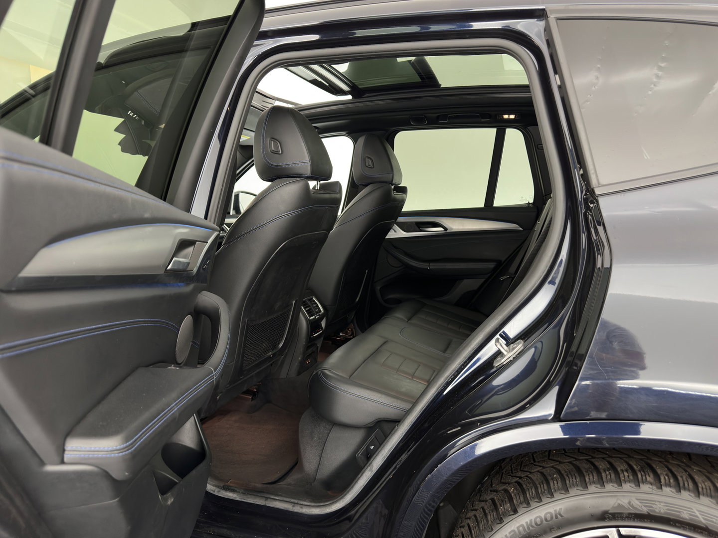 BMW iX3 High Executive 80 kWh [3-Fase-11kW] {Soh-100%} (INCL-BTW) Aut. *PANO | LEATHER | ADAPTIVE-CRUISE | FULL-LED | HARMAN/KARDON | BLIND-SPOT | DIGI-COCKPIT | HEATED-COMFORTSEATS | CAMERA | DAB+ | NAVI-FULLMAP | TOWABAR | 20''ALU*