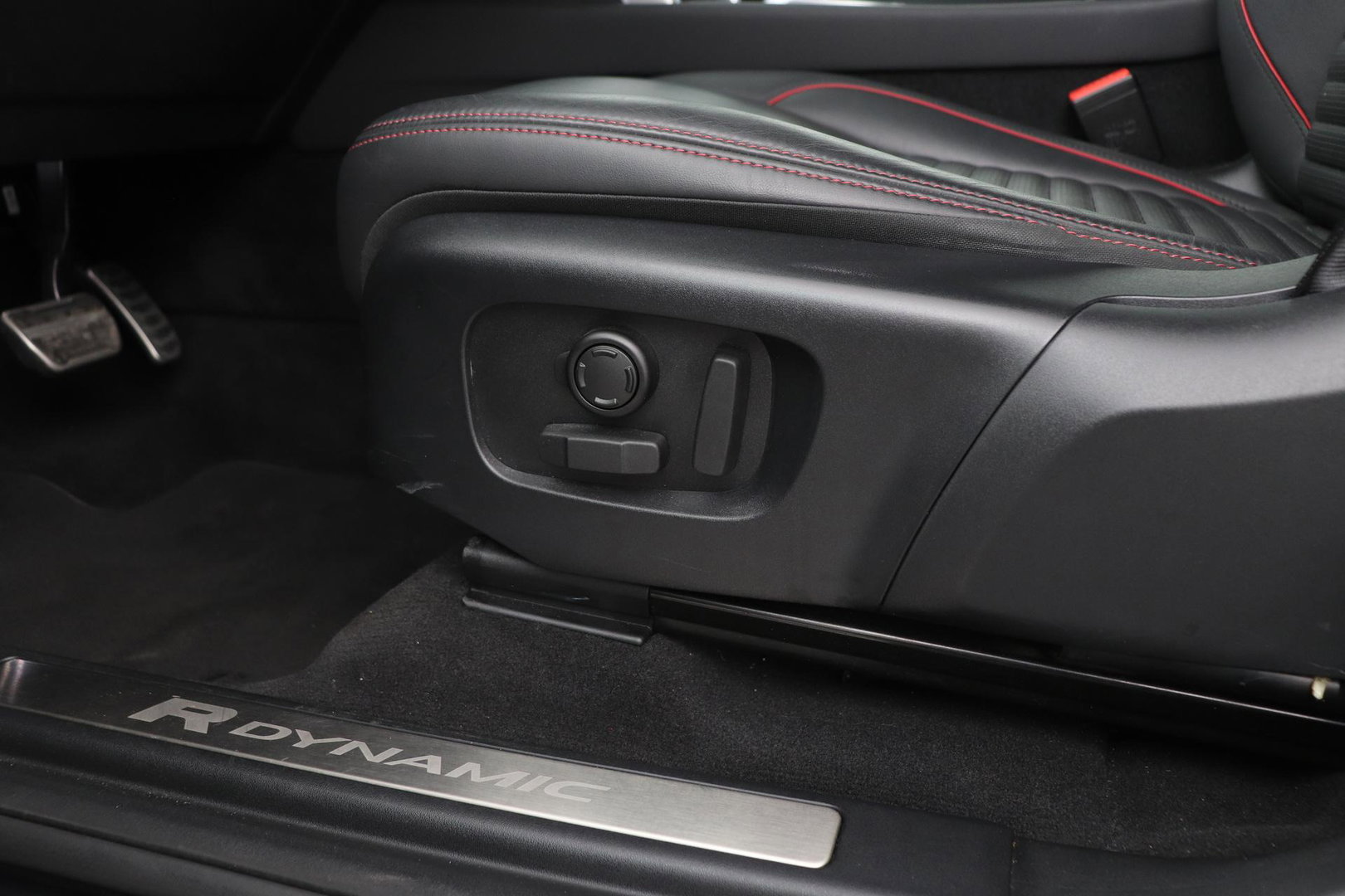 Land Rover Discovery Sport P300e R-Dynamic HSE | ACC | Head-Up | Meridian Surround | Stoel+Stuurverwarming