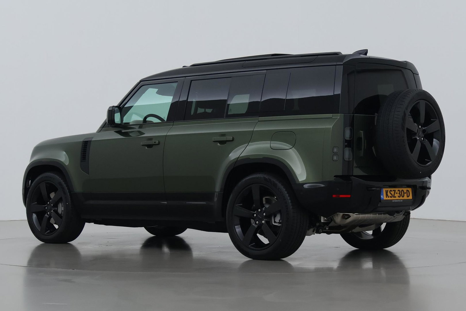 Land Rover Defender 2.0 P300e 110 X-Dynamic HSE | FACELIFT | Caraway | ClearSight | Meridian Surround | Head-Up | ACC | Panoramadak | Trekhaak