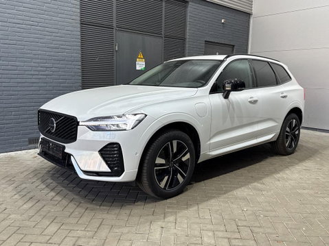 Volvo XC60 T8 Plug-in hybrid Plus Dark | ACC | 360° Camera | Harman/Kardon | Keyless | Stoel+Stuurverwarming | 19 inch