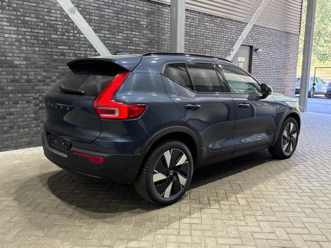 Volvo EX40 Single Motor Extended Range Plus 82 kWh | ACC | Warmtepomp | Harman/Kardon | Camera | Stoel+Stuurverwarming | 19 Inch