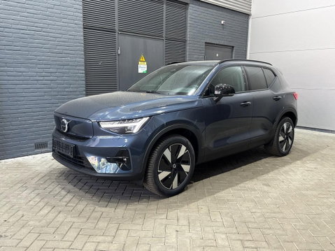Volvo EX40 Single Motor Extended Range Plus 82 kWh | ACC | Warmtepomp | Harman/Kardon | Camera | Stoel+Stuurverwarming | 19 Inch