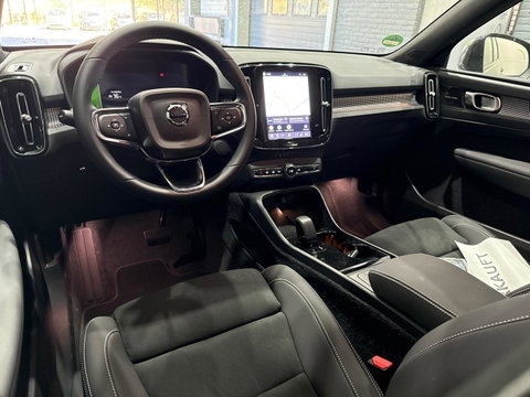 Volvo EX40 Single Motor Extended Range Plus 82 kWh | ACC | Warmtepomp | Harman/Kardon | Camera | Stoel+Stuurverwarming | 19 Inch
