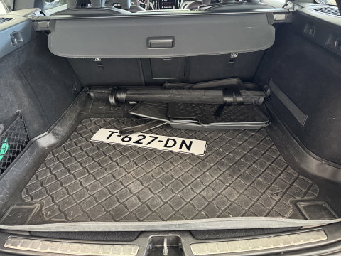Volvo V60 2.0 T4 R-Design