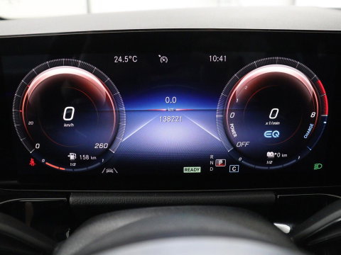 Mercedes-Benz GLA 250 e Business Solution AMG Limited | SOH 95,2% | Leder/alcantara | Stoelverwarming | Carplay | Sfeerverlichting | Cruise control | Camera | Park assist | Trekhaak