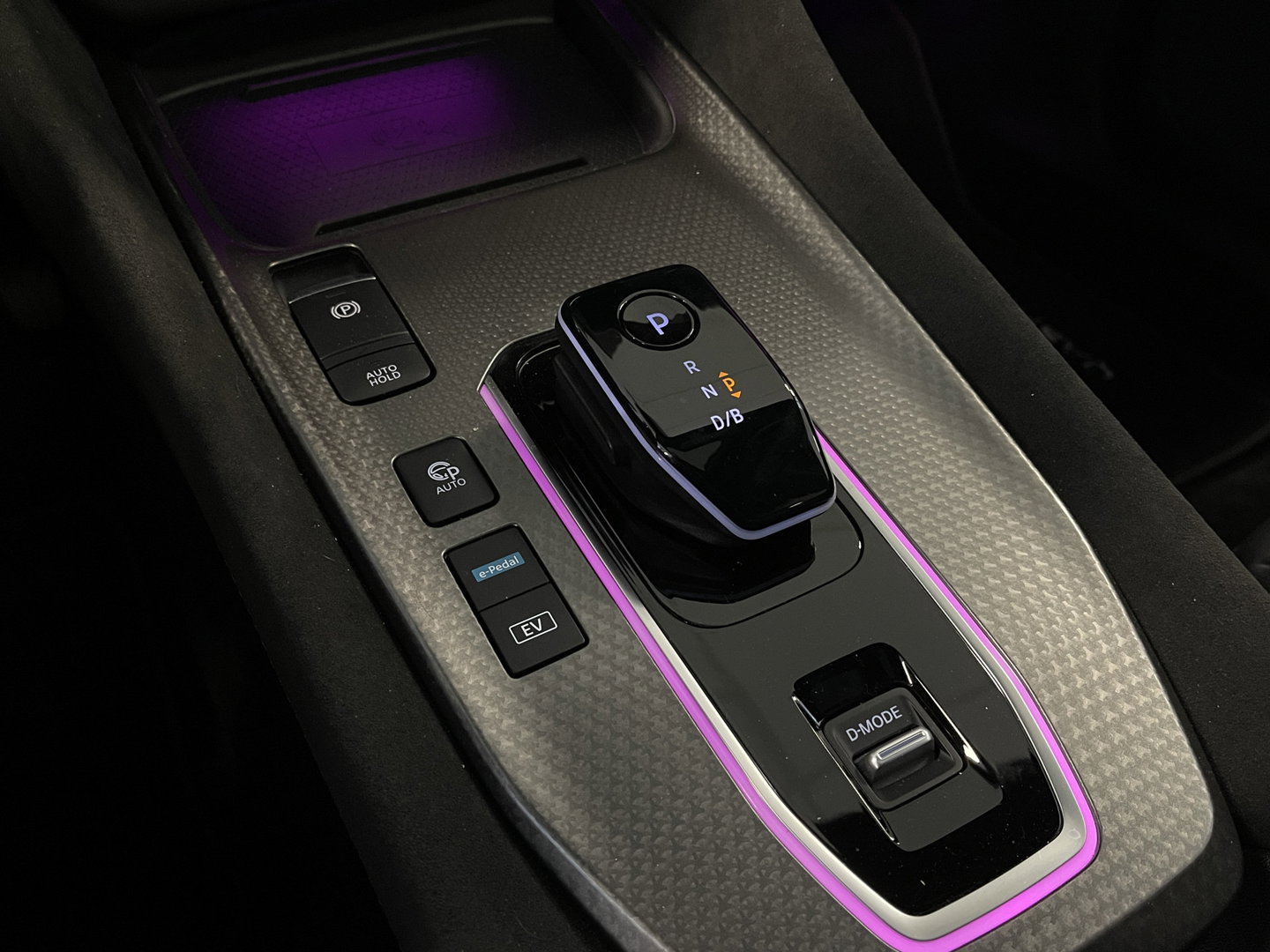 Nissan QASHQAI 1.5 e-Power N-Design | Apple Carplay | Dynamische knipperlichten | Panoramadak | 360 Camera | Airco | Sfeerverlichting | Keyless |