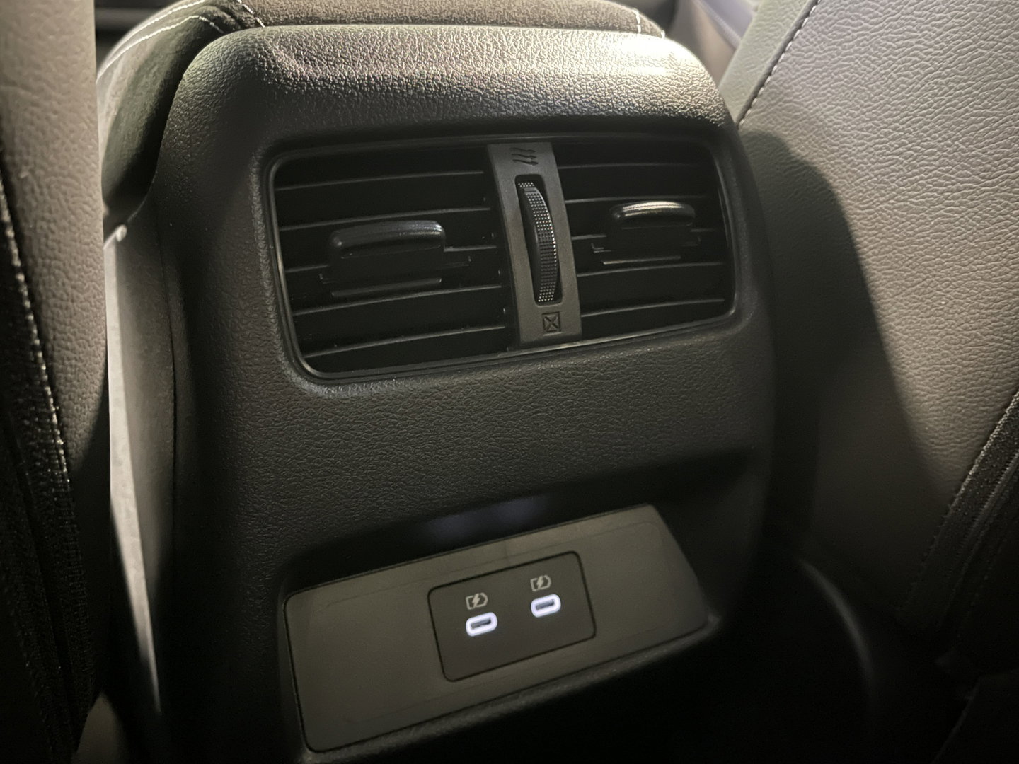 Nissan QASHQAI 1.5 e-Power N-Design | Apple Carplay | Dynamische knipperlichten | Panoramadak | 360 Camera | Airco | Sfeerverlichting | Keyless |