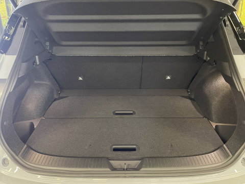 Nissan QASHQAI 1.5 e-Power N-Design | Apple Carplay | Dynamische knipperlichten | Panoramadak | 360 Camera | Airco | Sfeerverlichting | Keyless |