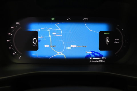Volvo C40 Recharge Twin Plus 78 kWh | ACC | Panoramadak | Warmtepomp | Trekhaak | BLIS | Keyless | Stoel+Stuurverwarming | 19 inch