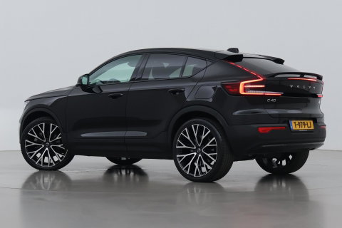 Volvo C40 Recharge Twin Plus 78 kWh | ACC | Panoramadak | Warmtepomp | Trekhaak | BLIS | Keyless | Stoel+Stuurverwarming | 19 inch
