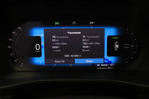 Volvo C40 Recharge Twin Plus 78 kWh | ACC | Panoramadak | Warmtepomp | Trekhaak | BLIS | Keyless | Stoel+Stuurverwarming | 19 inch