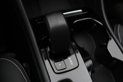Volvo C40 Recharge Twin Plus 78 kWh | ACC | Panoramadak | Warmtepomp | Trekhaak | BLIS | Keyless | Stoel+Stuurverwarming | 19 inch