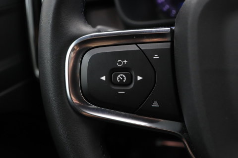 Volvo C40 Recharge Twin Plus 78 kWh | ACC | Panoramadak | Warmtepomp | Trekhaak | BLIS | Keyless | Stoel+Stuurverwarming | 19 inch