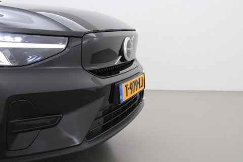 Volvo C40 Recharge Twin Plus 78 kWh | ACC | Panoramadak | Warmtepomp | Trekhaak | BLIS | Keyless | Stoel+Stuurverwarming | 19 inch