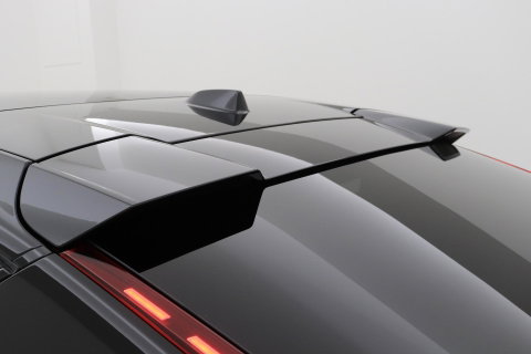 Volvo C40 Recharge Twin Plus 78 kWh | ACC | Panoramadak | Warmtepomp | Trekhaak | BLIS | Keyless | Stoel+Stuurverwarming | 19 inch