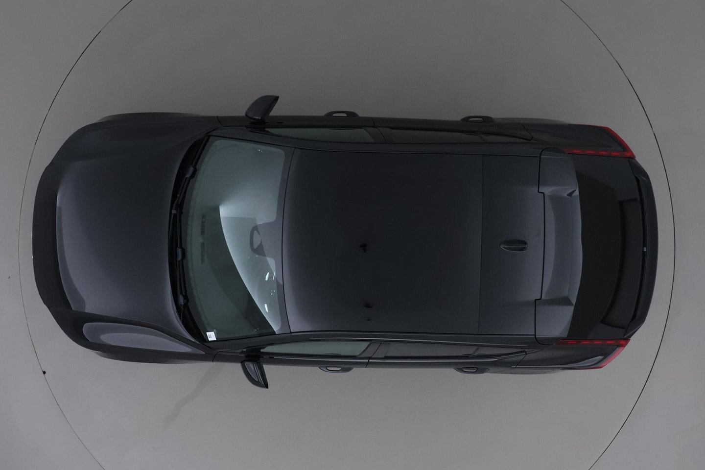 Volvo C40 Recharge Twin Plus 78 kWh | ACC | Panoramadak | Warmtepomp | Trekhaak | BLIS | Keyless | Stoel+Stuurverwarming | 19 inch
