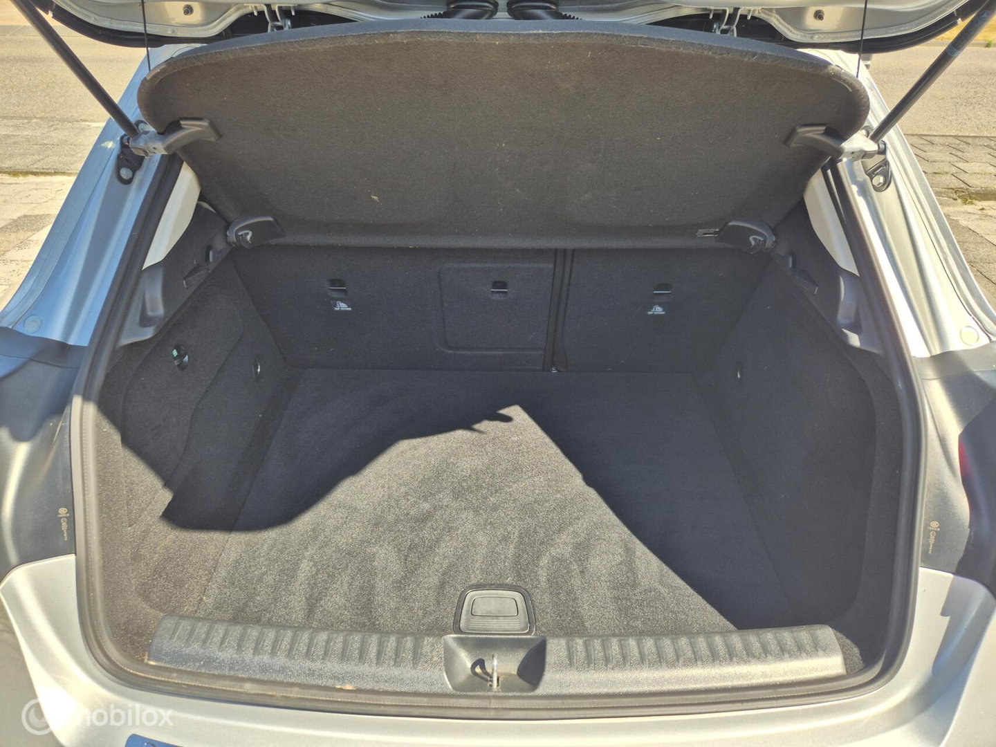 Mercedes-Benz GLA 200 Prestige, Pano, Leer, Trekhaak, NAP!