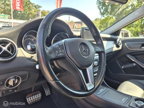 Mercedes-Benz GLA 200 Prestige, Pano, Leer, Trekhaak, NAP!