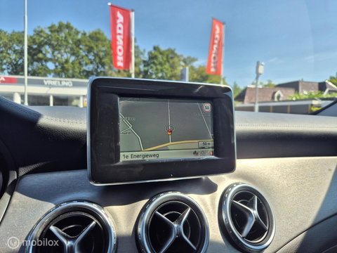 Mercedes-Benz GLA 200 Prestige, Pano, Leer, Trekhaak, NAP!