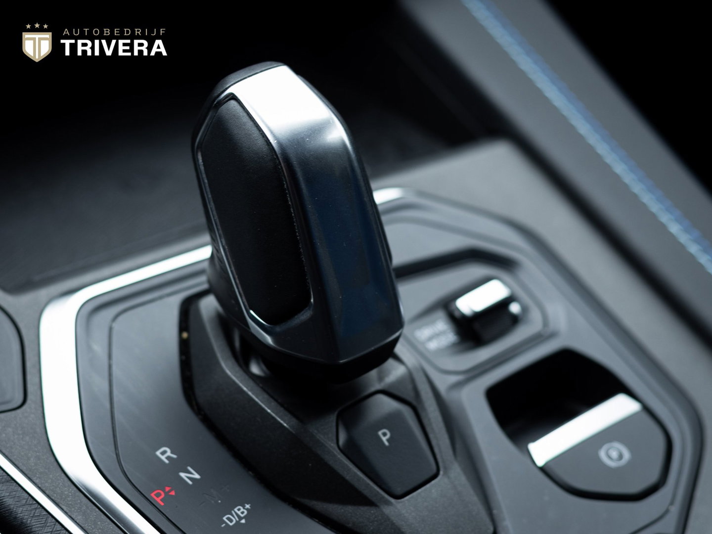 Lynk & Co 01 Lynk & Co 01 1.5 l SoH 96% l 360°camera l PANO l INFINITY Sound l Zwrt Hemel l 1ste eig. l BTW Auto l CARPLAY