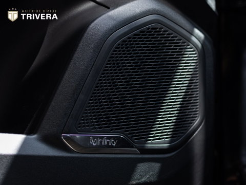 Lynk & Co 01 Lynk & Co 01 1.5 l SoH 96% l 360°camera l PANO l INFINITY Sound l Zwrt Hemel l 1ste eig. l BTW Auto l CARPLAY