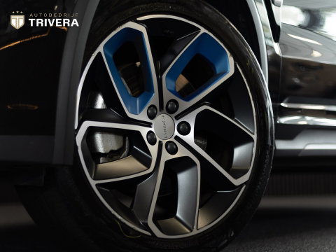 Lynk & Co 01 Lynk & Co 01 1.5 l SoH 96% l 360°camera l PANO l INFINITY Sound l Zwrt Hemel l 1ste eig. l BTW Auto l CARPLAY